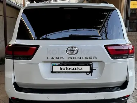 Toyota Land Cruiser 2024 года за 57 000 000 тг. в Алматы – фото 15