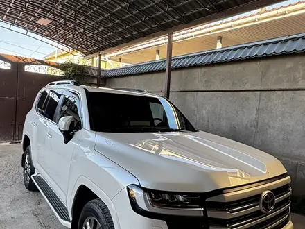 Toyota Land Cruiser 2024 года за 57 000 000 тг. в Алматы – фото 4