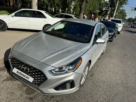 Hyundai Sonata 2018 года за 6 950 000 тг. в Алматы – фото 2
