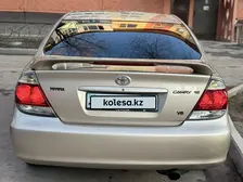 Toyota Camry, 2005