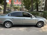 Volkswagen Passat 2004 года за 1 900 000 тг. в Алматы