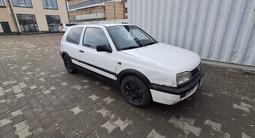 Volkswagen Golf 1993 года за 550 000 тг. в Кокшетау – фото 2