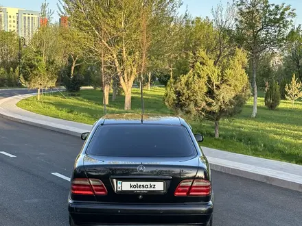 Mercedes-Benz E 240 2000 года за 3 900 000 тг. в Шымкент – фото 5