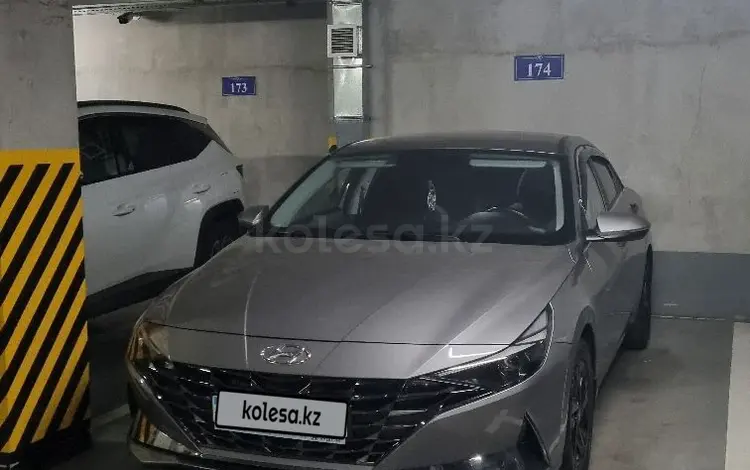 Hyundai Elantra 2021 года за 10 600 000 тг. в Алматы