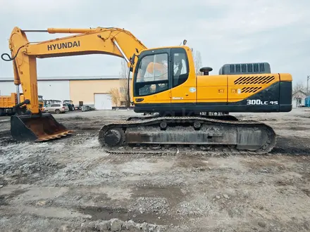 Hyundai  R300LC 2018 года за 33 000 000 тг. в Астана