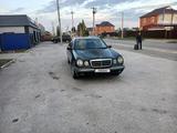 Mercedes-Benz E 230 1995 года за 1 830 000 тг. в Костанай – фото 3