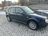 Volkswagen Golf 2000 годаfor1 900 000 тг. в Усть-Каменогорск