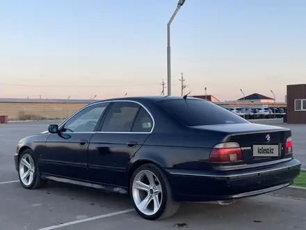 BMW 528 1996 года за 3 400 000 тг. в Жанаозен – фото 4