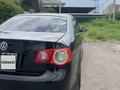 Volkswagen Jetta 2005 года за 2 600 000 тг. в Алматы – фото 4