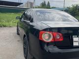 Volkswagen Jetta 2005 года за 2 800 000 тг. в Алматы – фото 5