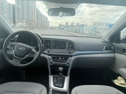 Hyundai Elantra 2018 года за 8 000 000 тг. в Караганда – фото 9