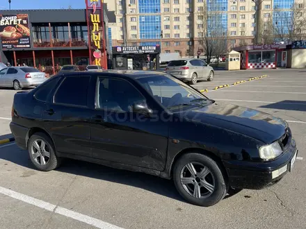 Volkswagen Polo 1999 года за 750 000 тг. в Астана – фото 2