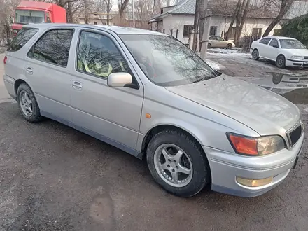 Toyota Vista 1999 года за 2 700 000 тг. в Алматы