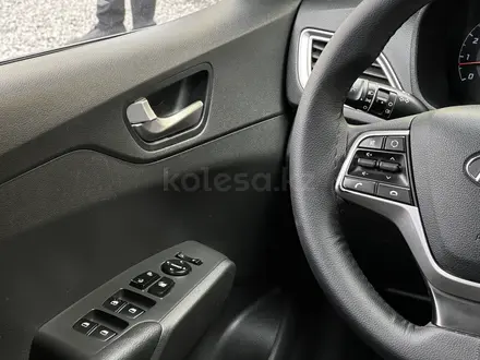 Hyundai Accent 2020 года за 6 500 000 тг. в Актобе – фото 7