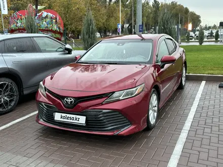 Toyota Camry 2020 года за 10 450 000 тг. в Алматы