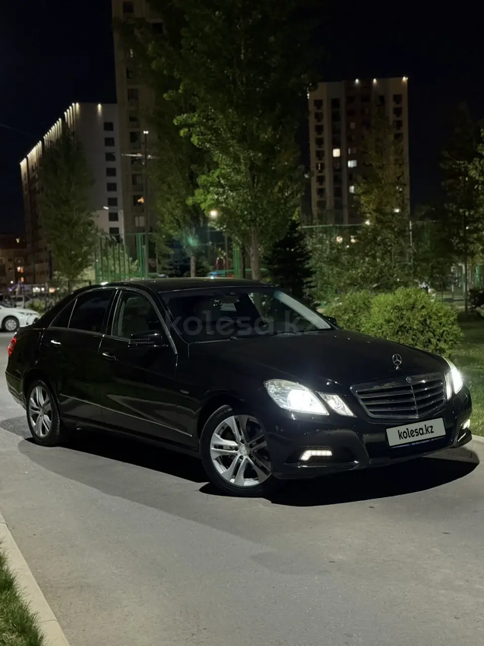 Mercedes-Benz E-Class, 2010