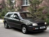 Volkswagen Golf 1995 года за 1 300 000 тг. в Петропавловск