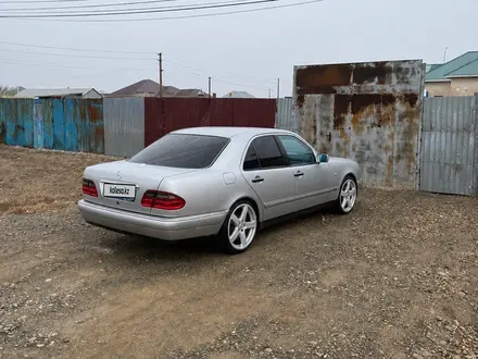 Mercedes-Benz E 280 1996 года за 3 200 000 тг. в Кызылорда