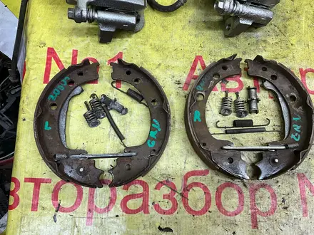 Задний тормозной супорт на Сузуки грант витара за 20 000 тг. в Алматы – фото 3
