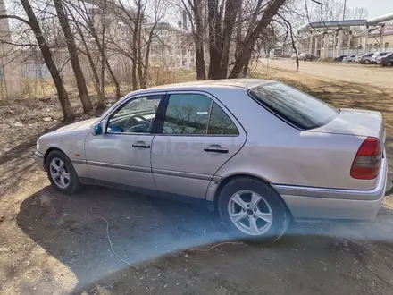 Mercedes-Benz C 180 1994 года за 2 500 000 тг. в Уральск – фото 2