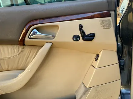 Mercedes-Benz S 320 2001 года за 4 800 000 тг. в Актау – фото 27