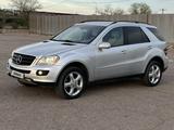 Mercedes-Benz ML 350 2006 годаүшін8 500 000 тг. в Астана – фото 3