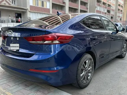 Hyundai Elantra 2017 года за 4 700 000 тг. в Атырау – фото 8