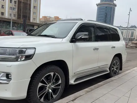 Toyota Land Cruiser 2021 года за 38 000 000 тг. в Астана – фото 17