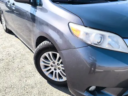 Toyota Sienna 2011 года за 7 800 000 тг. в Атырау – фото 2