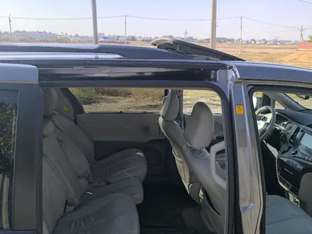 Toyota Sienna 2011 года за 7 800 000 тг. в Атырау – фото 12
