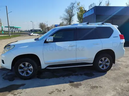 Toyota Land Cruiser Prado 2011 года за 15 000 000 тг. в Алматы – фото 3