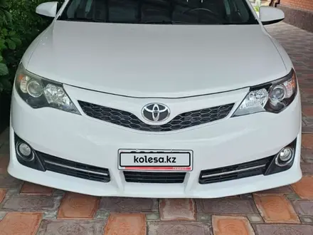 Toyota Camry 2014 года за 5 800 000 тг. в Атырау