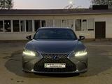 Lexus ES 300h 2019 годаүшін20 000 000 тг. в Алматы – фото 2