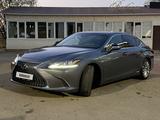 Lexus ES 300h 2019 годаүшін20 000 000 тг. в Алматы – фото 3