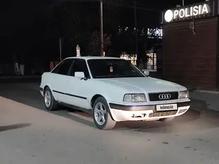 Audi 80