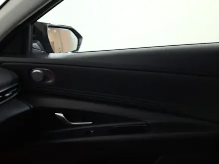 Hyundai Elantra 2023 года за 8 150 000 тг. в Астана – фото 21