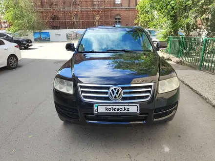 Volkswagen Touareg 2004 года за 5 000 000 тг. в Усть-Каменогорск – фото 2