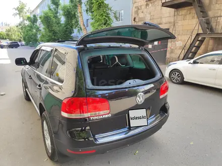 Volkswagen Touareg 2004 года за 5 000 000 тг. в Усть-Каменогорск – фото 16