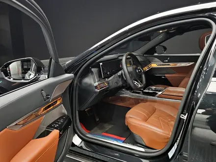 BMW 740 XDrive 3.0 2023 года за 49 500 000 тг. в Астана – фото 8