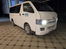 Toyota HiAce, 2007
