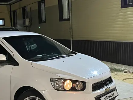 Chevrolet Aveo 2014 года за 4 500 000 тг. в Атырау – фото 7