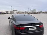 Lexus ES 300h 2013 годаүшін8 800 000 тг. в Актау – фото 2