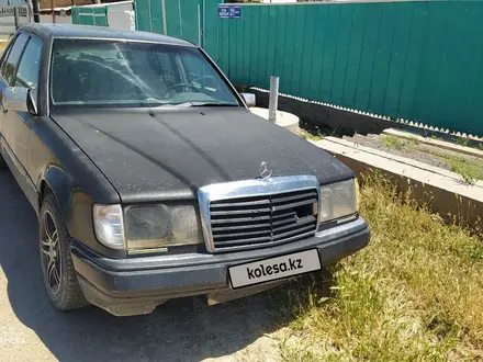 Mercedes-Benz E 230 1990 года за 750 000 тг. в Кулан – фото 2