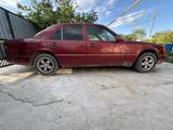 Mercedes-Benz E 200 1992 годаүшін900 000 тг. в Аксай – фото 2
