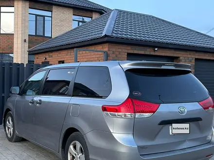 Toyota Sienna 2010 года за 6 000 000 тг. в Уральск – фото 2