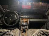 Mercedes-Benz E 220 1990 годаүшін700 000 тг. в Караганда – фото 3