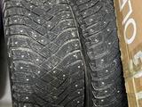 Комплект зимних шипованных шин goodyearүшін300 000 тг. в Астана – фото 2