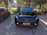 Infiniti FX35 2008 года за 8 000 000 тг. в Актобе – фото 2