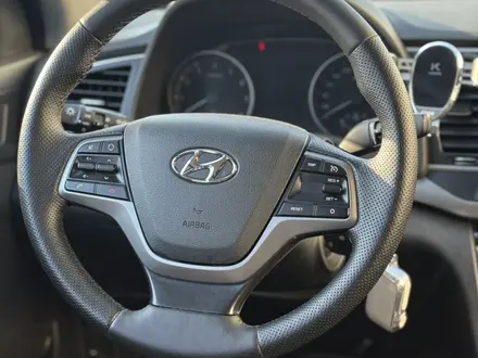 Hyundai Elantra 2017 года за 6 500 000 тг. в Караганда – фото 16