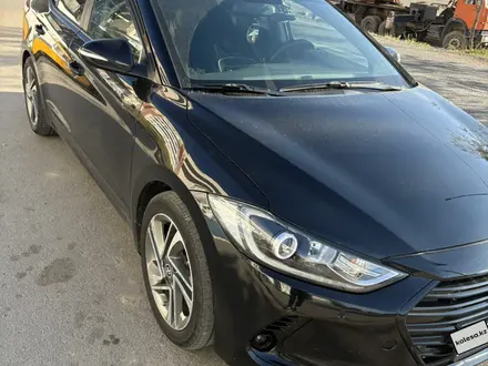 Hyundai Elantra 2017 года за 6 500 000 тг. в Караганда – фото 3